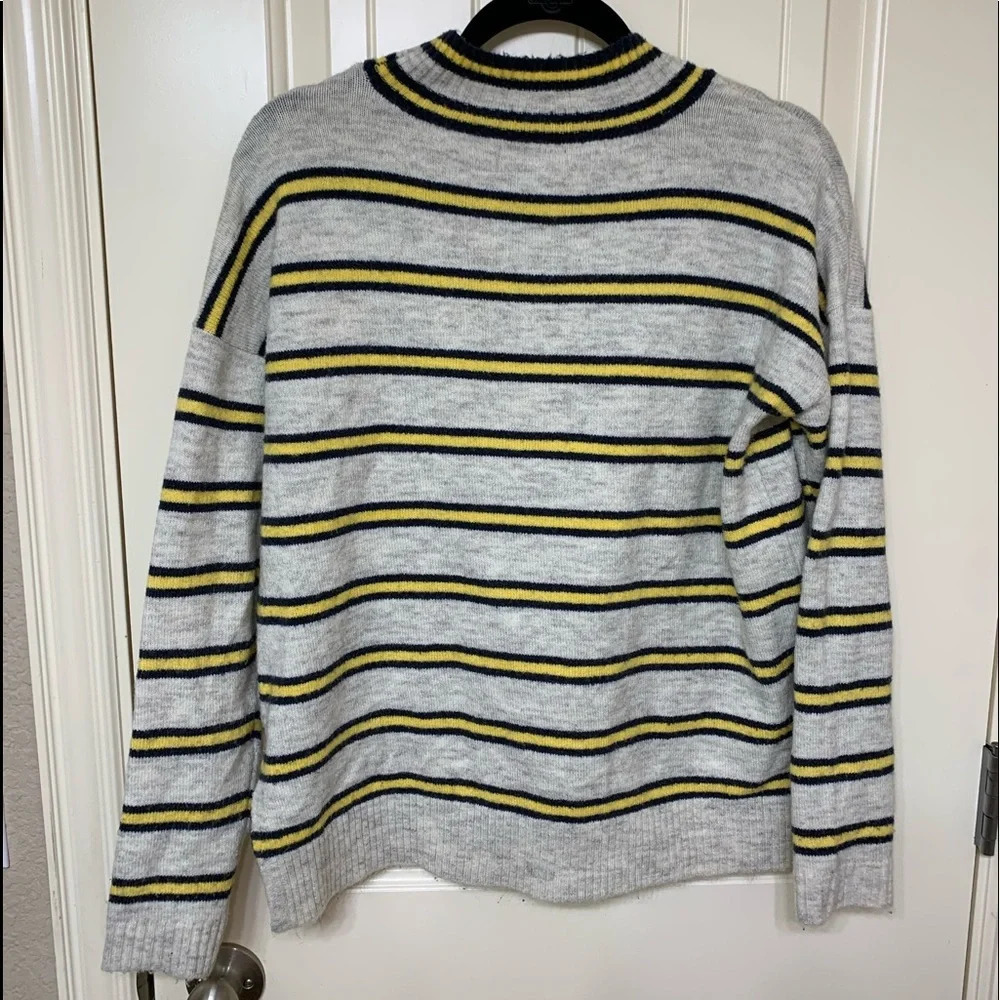 Romeo + Juliet Couture Striped Sweater - Picture 7 of 7